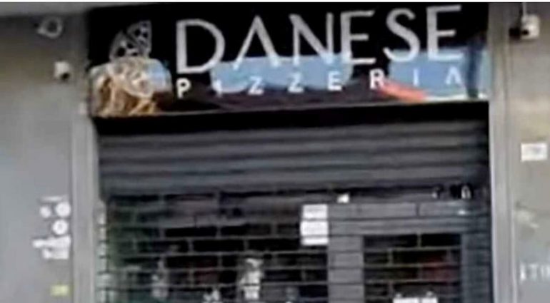 Pizzeria chiusa per «odore di pizza»: carabiniere rinviato a giudizio