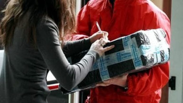 Si finge corriere per ritirare merce dal negozio: bloccato napoletano in provincia di Torino