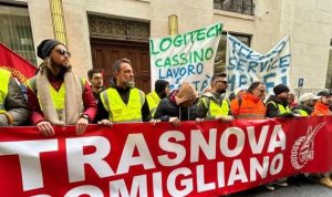 Vertenza Trasnova, l’allarme dei sindacati: «Il salario non è merce di scambio»