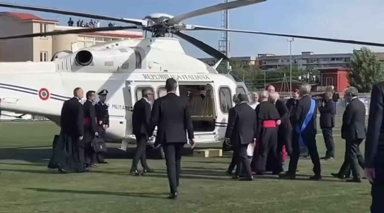 Acerra in fermento: Papa Leone XIV sorprende con una visita che ha mobilitato le forze dell’ordine!