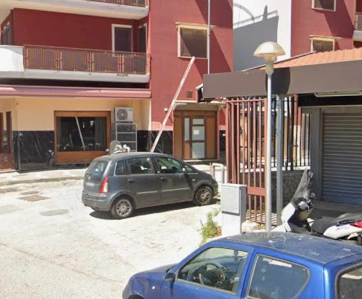 Arzano choc: ennesimo blitz in centro massaggi a luci rosse, sequestri