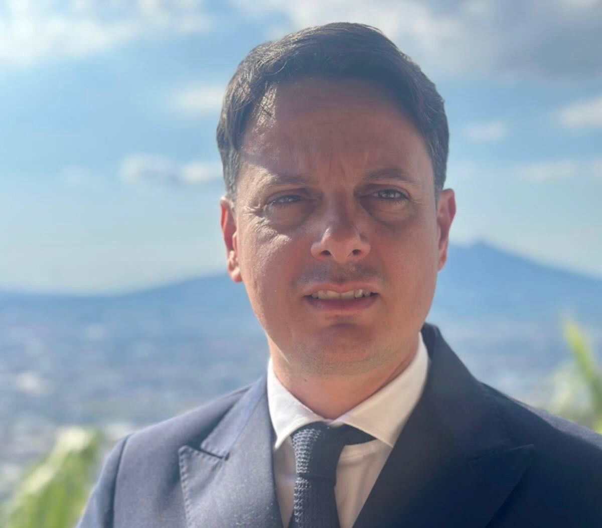 Arzano, caos su Via Pecchia: la variante Smart City mette a rischio i parcheggi!