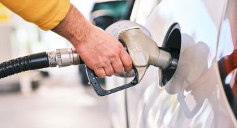 Napoli, finto benzinaio ruba 82 euro di carburante: arrestato 44enne