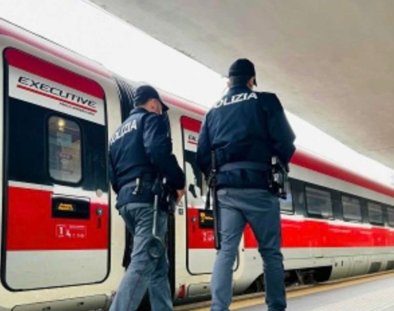 Napoli, sequestrata una tonnellata e mezzo di rame e ferro: denunciato il titolare di un deposito