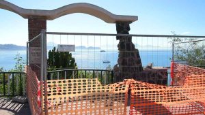 Campi Flegrei, il sindaco di Bacoli: «Già al lavoro per il ripristino dell’arco del Belvedere»