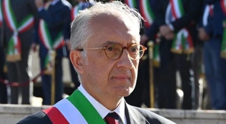 Appalto da 9,5 milioni, nuove ombre sull’ex sindaco di Caserta Marino: nel mirino fatture e bonifici
