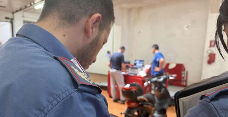 Castellammare, E-bike trasformate in scooter: oltre 25mila euro di multe