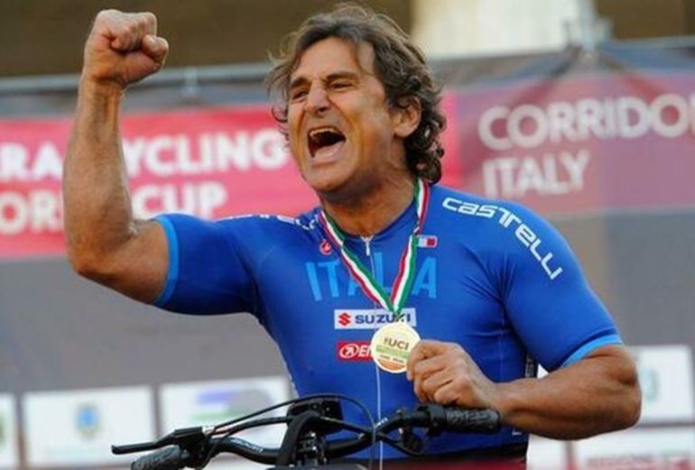 È morto Alex Zanardi, l’uomo che ha sconfitto l’impossibile: aveva 59 anni