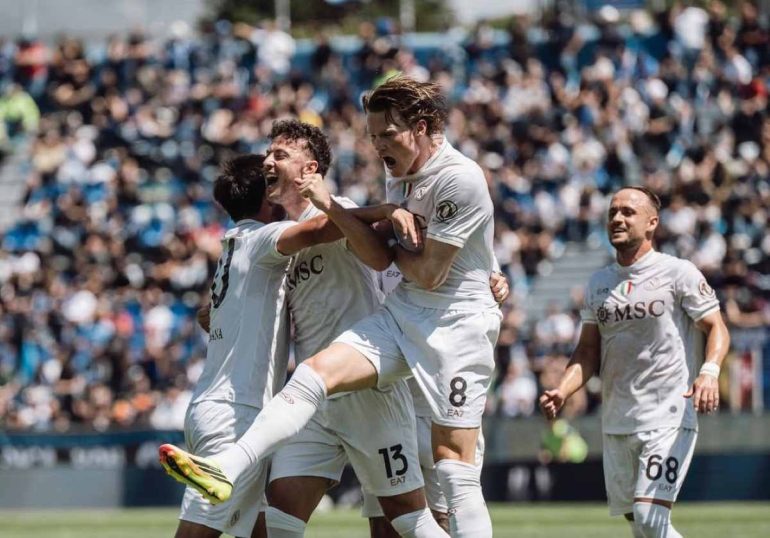 Il Napoli cala il tris a Pisa e si qualifica aritmeticamente alla prossima Champions League