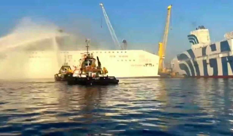 Incendio al porto di Napoli, Arpac: diossine sotto i valori di riferimento