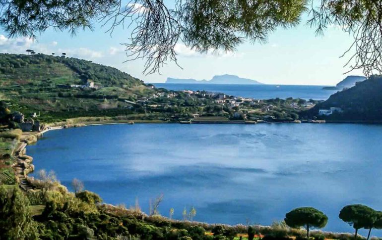 Il docufilm ‘Averno’ illumina i misteri dei Campi Flegrei al festival CinemAmbiente