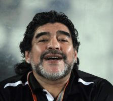 Caso Maradona, la rivelazione shock dei medici: «Aveva smesso di curare l’ipertensione»