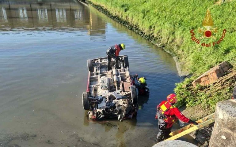 Minivan finisce nel canale: deceduti 3 lavoratori stranieri