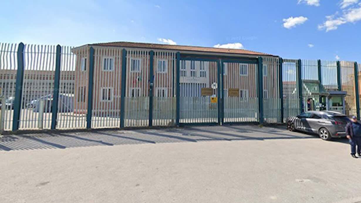 Morte di un detenuto diabetico nel carcere di Bellizzi Irpino: famiglia attende risposte a oltre un anno dall'accaduto