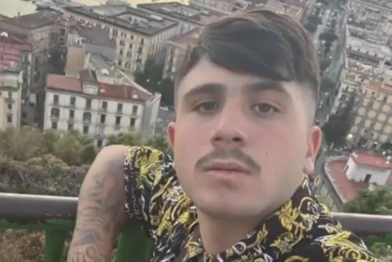 Napoli, la paranza che voleva uccidere per uno sguardo: «Spara, Pio, spara!»