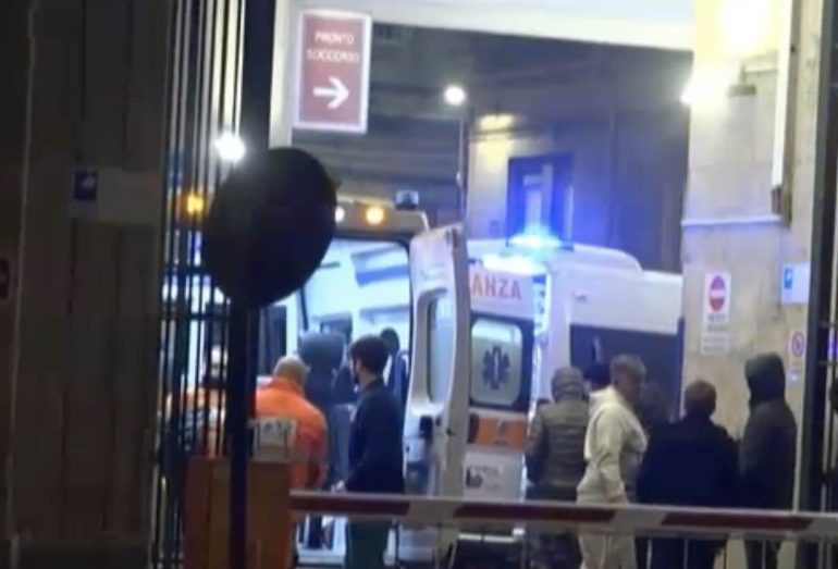 Napoli, lo scontro a Piazza Municipio: i due giovani si conoscevano