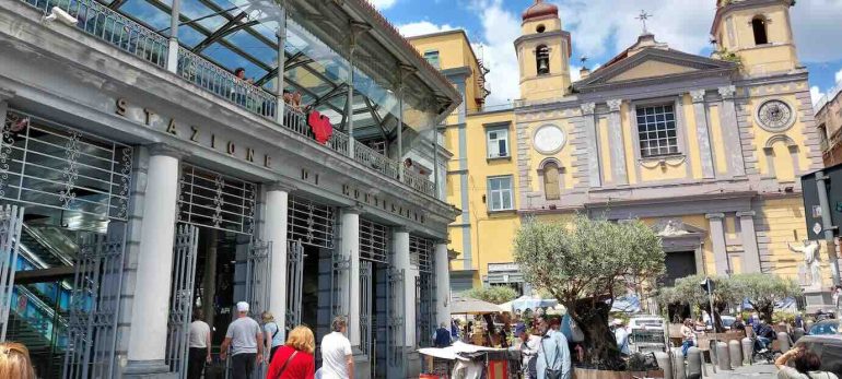 Napoli, riapre la stazione Montesanto della Linea 2: conclusi i lavori alle scale mobili