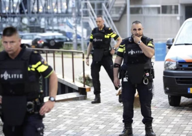 Narcotraffico tra Olanda e Campania, arrestata latitante legata al clan Scarpa