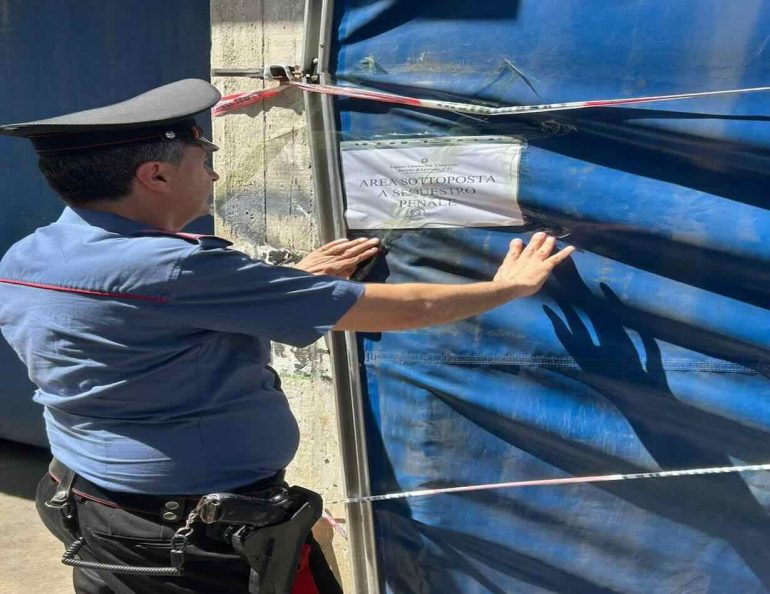 Officina-lager sotto le case, pioggia di veleni e rifiuti speciali: arrestato il titolare