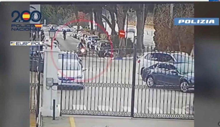 Furto orologi di lusso, blitz tra Napoli e Spagna: 12 arresti