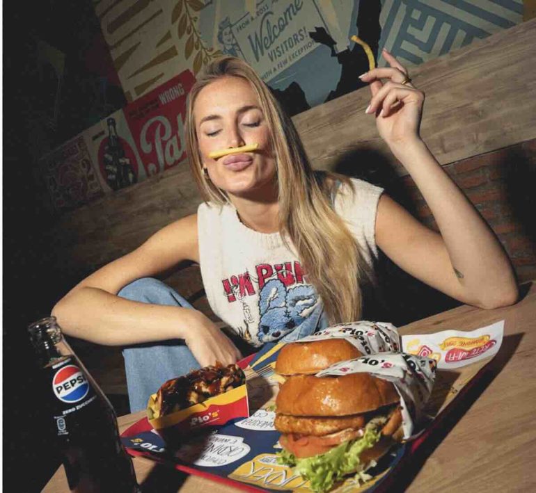 Pio’s apre a Sorrento e porta il format del pollo allo spiedo anche in Costiera