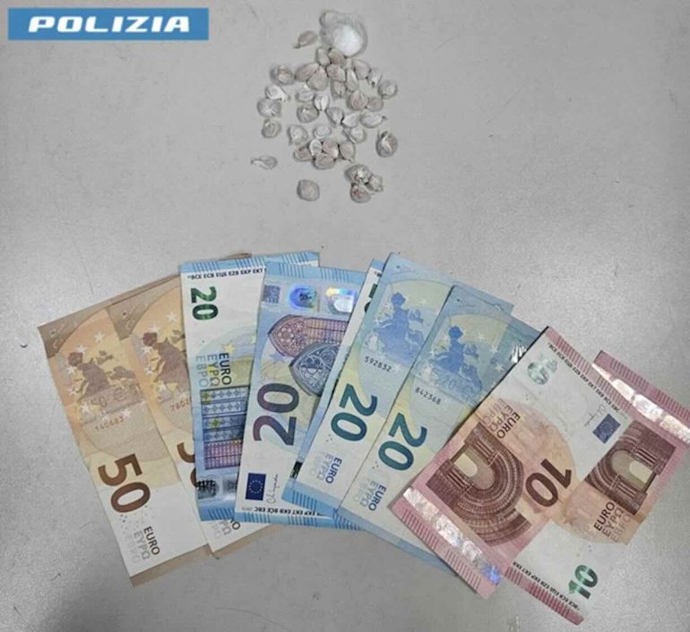 Porta Capuana, arrestato pusher durante blitz