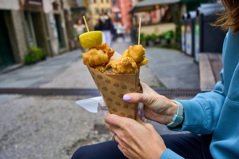 Street food a Napoli: cosa mangiare in giro tra sapori autentici e tradizione