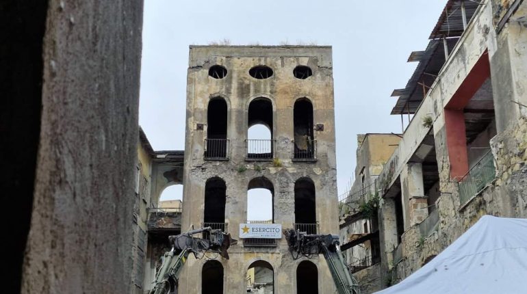 Torre Annunziata, demolizione Palazzo Fienga: nasceranno parco urbano e piazza dedicata a Giancarlo Siani