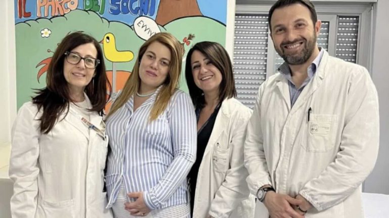 Trapiantata di rene diventa madre per la seconda volta: parto riuscito a Salerno