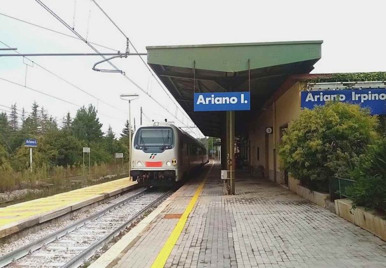 Uomo perde la vita investito da un treno tra Montecalvario e Ariano: circolazione sospesa