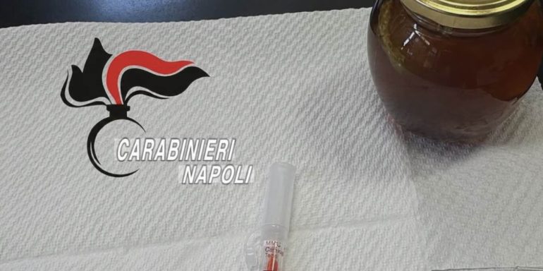 Arzano, il caso miele da sballo. I medici: «Basta un cucchiaino per rischiare l’arresto cardiaco»