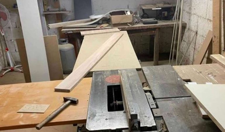 Avellino, falegnameria abusiva sotto sequestro: denunciato il titolare