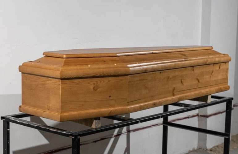 Blitz antimafia nel settore funerario: controlli a cartello di imprese tra Arzano e Napoli legate ai clan