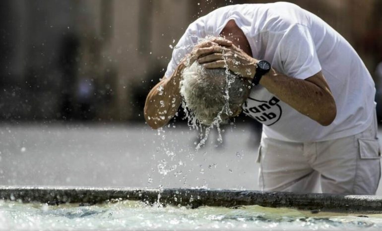 Emergenza caldo da stasera in Campania: temperature fino a 6°C sopra la media fino a venerdì
