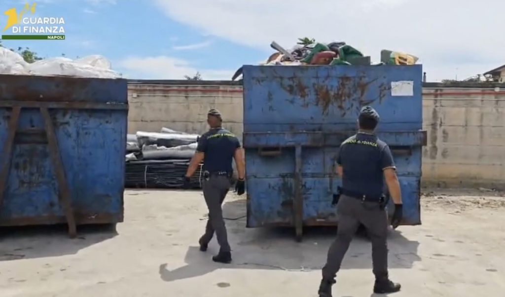 Casoria, sequestrati oltre 5000 chili di rifiuti speciali