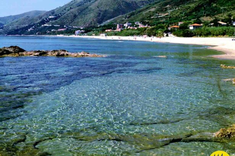 Cinque Vele 2026, il Cilento domina la classifica: Pollica è la regina del mare italiano