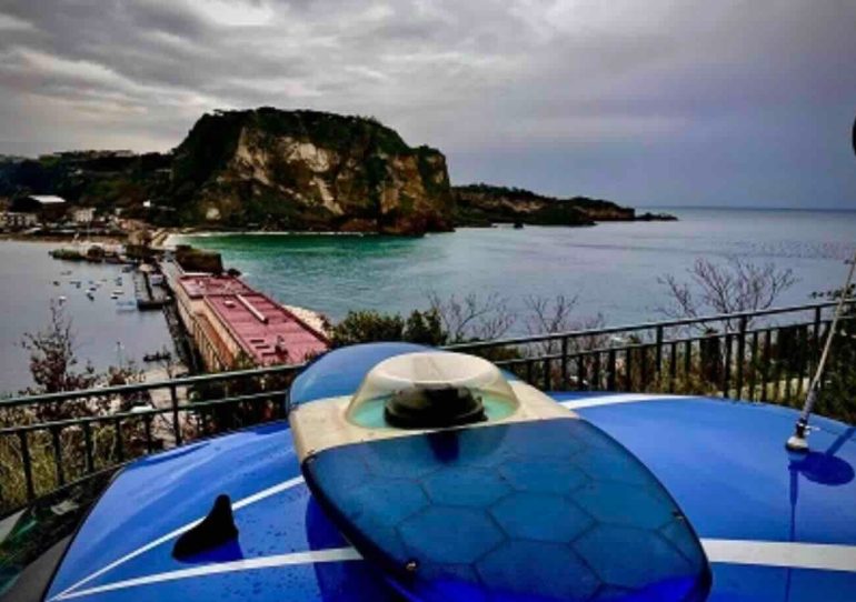 Controlli a Mergellina e Marechiaro, identificati 213 persone nel weekend