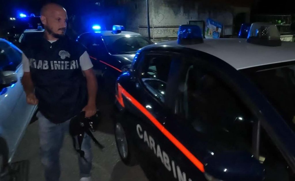 Ex pentito cacciato di casa a colpi di pistola: 4 arresti