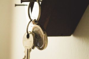 Frattamaggiore, agenzia immobiliare sparisce con la caparra di una famiglia: scatta la denuncia