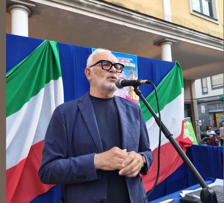 Frattamaggiore sceglie Luigi Del Prete: il candidato M5s e Avs trionfa al ballottaggio