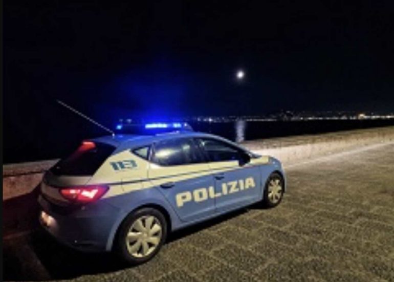 Fuga spericolata a Portici: arrestato 50enne per resistenza e ricettazione