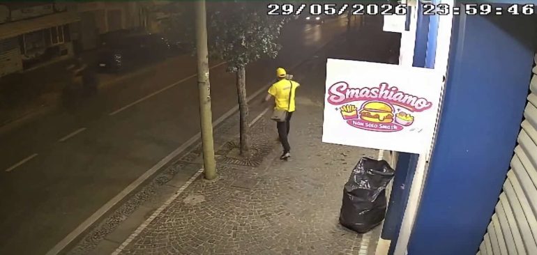 Furti a Pomigliano, commerciante sotto assedio: bimbo di 9 anni terrorizzato durante l’ultimo assalto