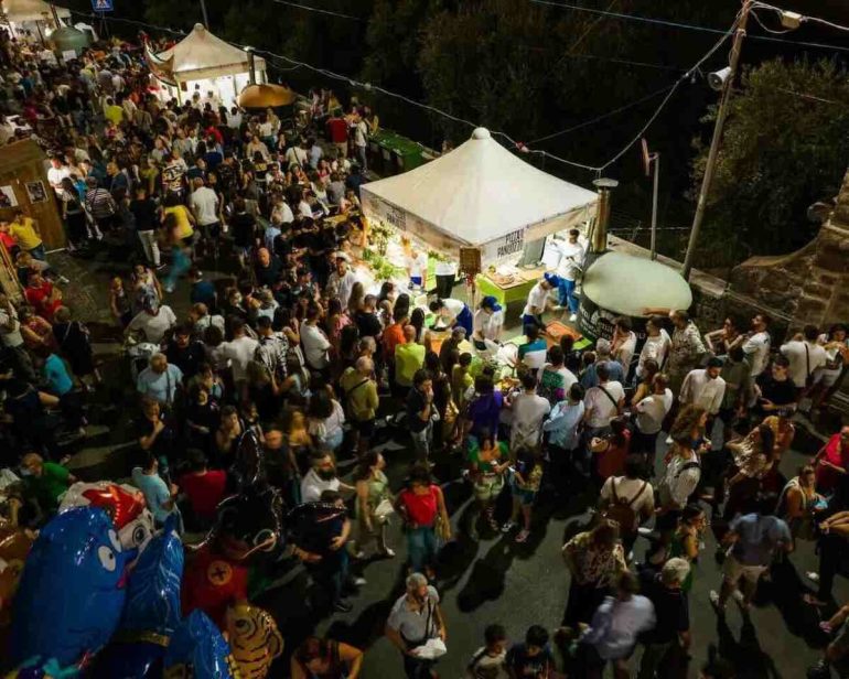Gragnano, dal 21 al 23 giugno torna il Festival del Panuozzo con 13 stand del gusto