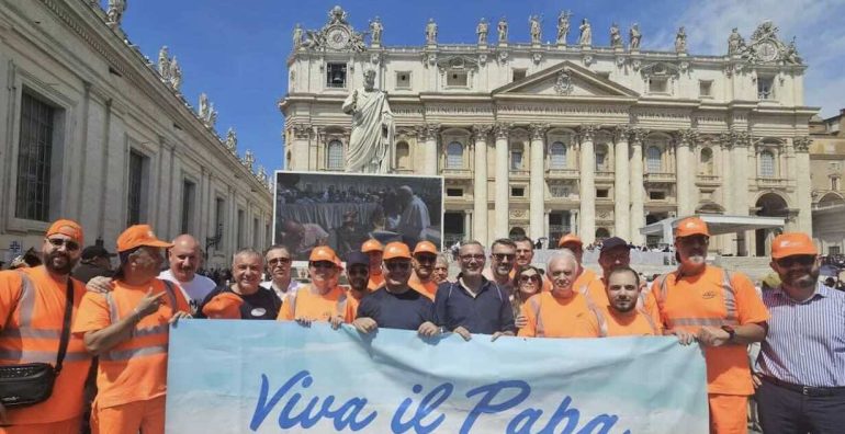 Lavoratori Asia Napoli In Piazza San Pietro a Roma