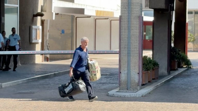 L’ex sindaco Alemanno lascia il carcere e denuncia le condizioni dei detenuti