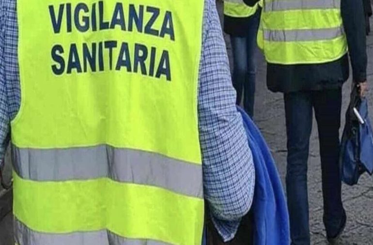 Like e illegalità: la pasticceria di Marianella da 1,5 milioni di follower chiusa dai carabinieri