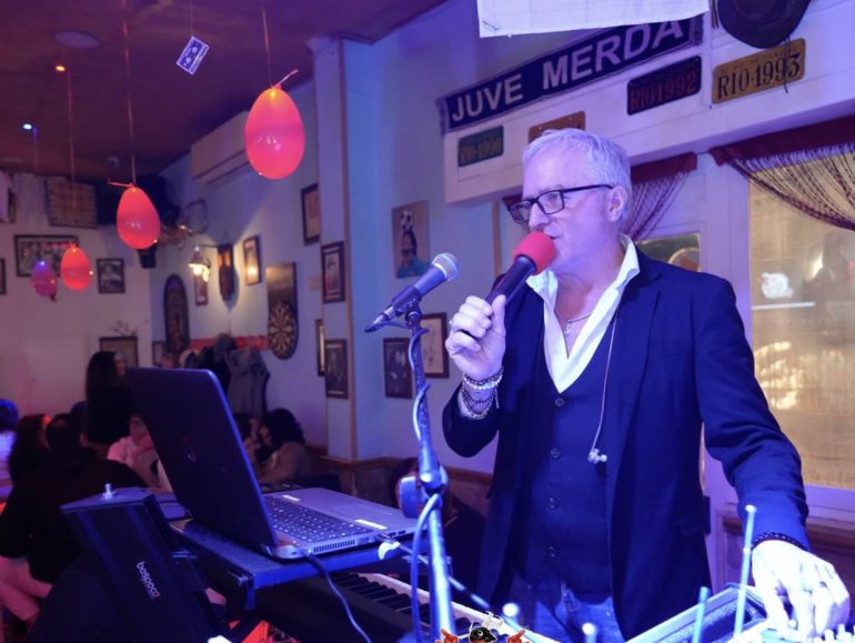 Malore fatale al distributore: addio ad Antonio Di Bennardo, l’anima della musica partenopea