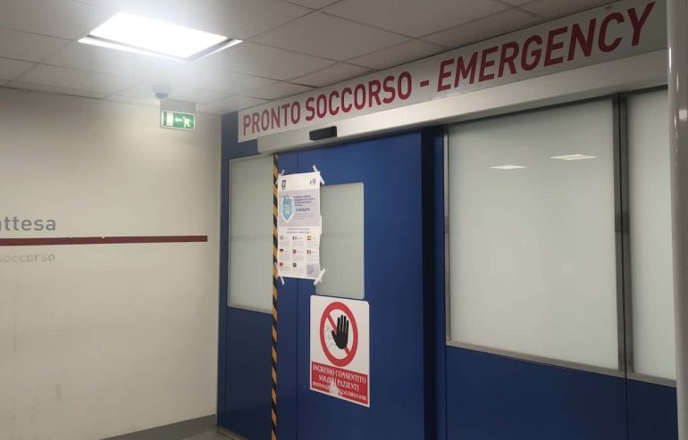 Napoli, controllore Eav aggredito in stazione. Il sindacato accusa: «Azienda silente e assente»