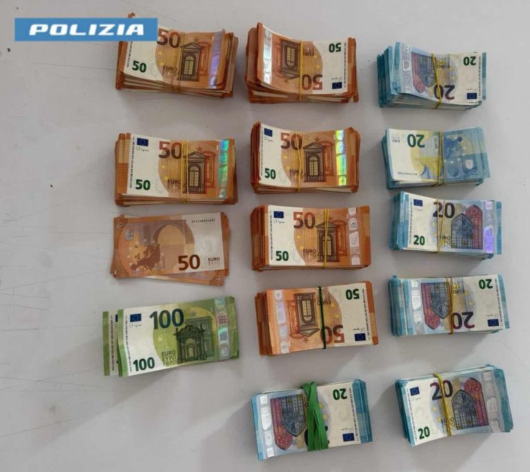 Ponticelli, 83mila euro falsi recuperati in via Madonelle