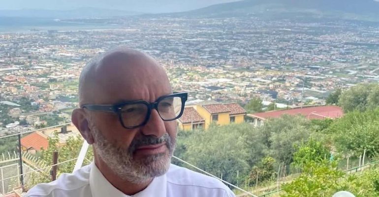 Casola, raid intimidatorio contro il consigliere e giornalista Michele Inserra